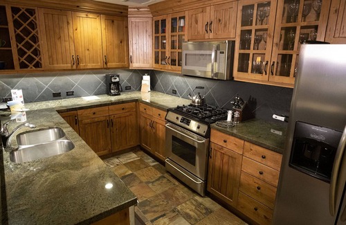Teton Village Resort | 55% off Ski-in Ski-out Luxurious 3 Bed 3 Bth + Free Ski Passes @ Teton Club