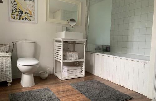 Chatelus-le-Marcheix House | 5Arsouze