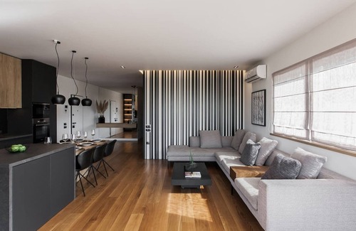 Glyfada Apartment | 5BD 2 Level Beachfront Luxury Apt by the Olon