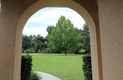 Fellowship House | 5bd/3.5ba Ocala Home - Sleeps 11 - 4 min to HITS/15 min to WEC