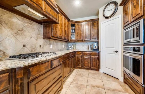 Frisco House | 5BD, 4BA Entertainment Hub - Playground, Cinema, Gym