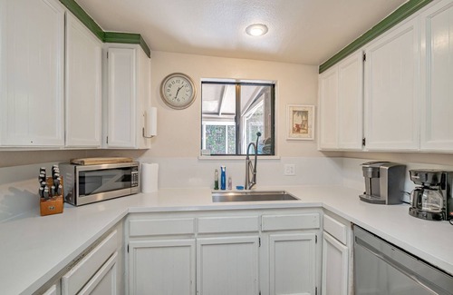 Opal Cliffs House | 5bdr + Kids Game Room, Walk to Beach, Hot Tub!