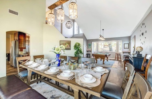 Black Mountain House | 5BDRM Lux Estate- Heated Pool and Neon Arcade Room