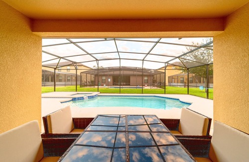 Cypress Pointe Villa | 5BR,4BA villa minutes away from Disney – Sleeps 13