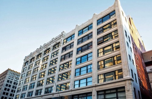 Mile Square Apartment | 5BR Cozysuites The Block with Pool Table