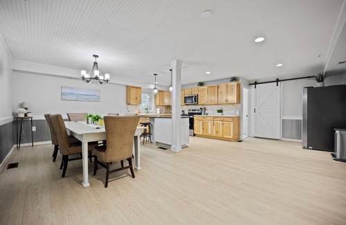 Liberty House | 5BR Private Retreat On Acreage + Near Liberty