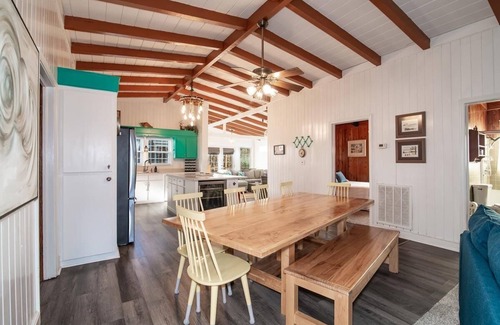 Litchfield by the Sea House | 5BR Scenic View 3 Minutes to the Beach