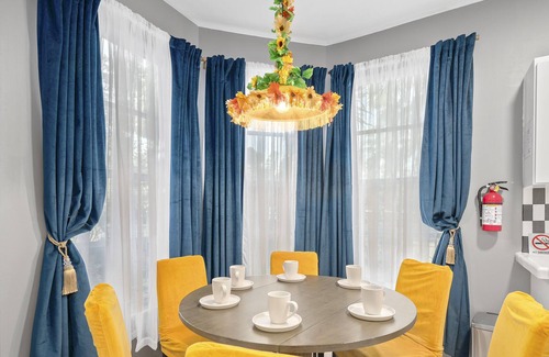 Colee Hammock Villa | 5BR Villla ליד חב"ד @ Las Olas עם כלים כשרים