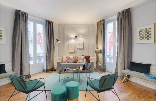Faubourg-du-Roule Apartment | 5br with AC near Avenue de Champs Elysees
