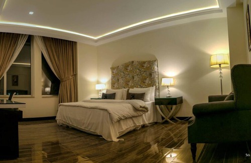 Bahawalpur Hotel | 5th Avenue Hotel