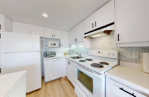 Beaupre Condo | 6-212 : Condo - 1 bedroom - sleeps 4