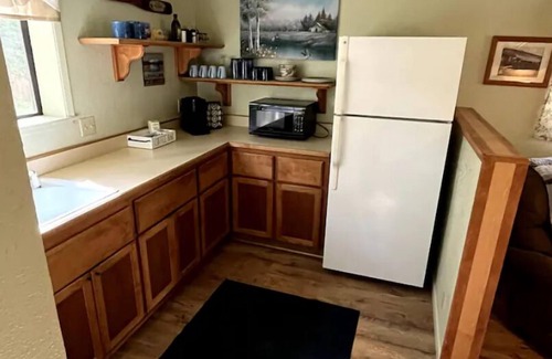 Peninsula Village Cottage | 6 Apple Cottage in the pines