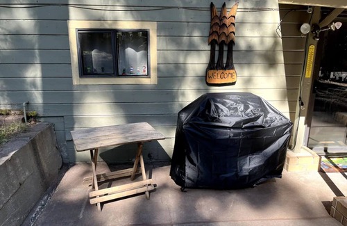 Peninsula Village Cottage | 6 Apple Cottage in the pines