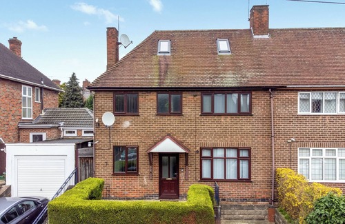 Leicester Cottage | 6 bedroom accommodation in Leicester