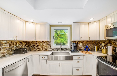 Brant Lake House | 6 Bedroom House at Schroon River