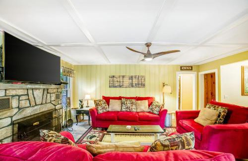 Brant Lake House | 6 Bedroom House at Schroon River