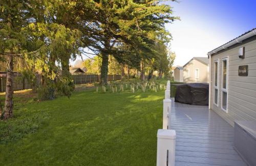 Christchurch House | 6 berth luxury lodge in Christchurch Dorset