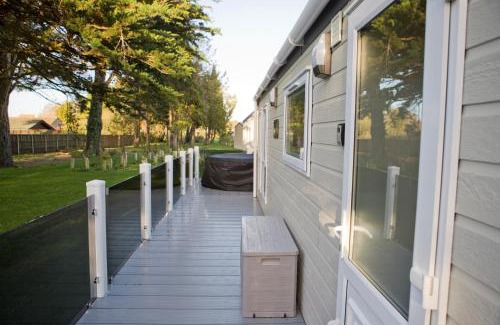 Christchurch House | 6 berth luxury lodge in Christchurch Dorset