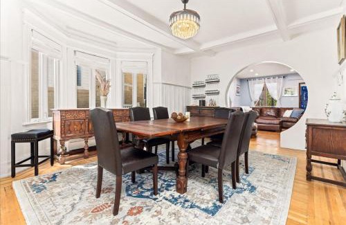 Ventnor City House | 6 BR Ventnor Estate Steps Away from the Beach