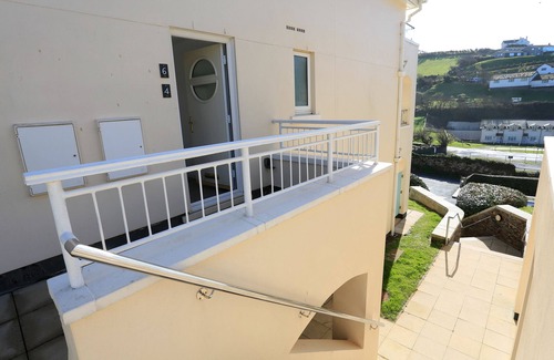 Hope-Cove Cottage | 6 CHICHESTER COURT, family friendly, with a garden in Hope Cove