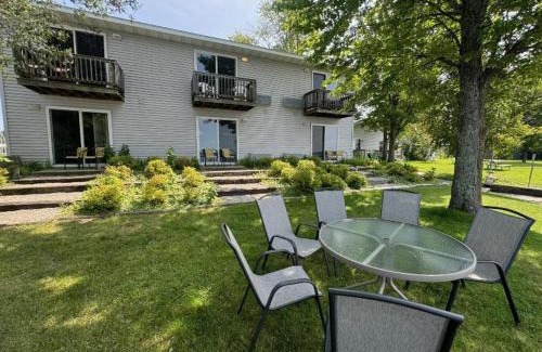 Lake City Hotel | 6 Cozy Combined Family Studios