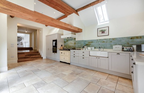 Condicote Cottage | 6 Ensuite Bedrooms Cotswold Barn - Waterhead Barn