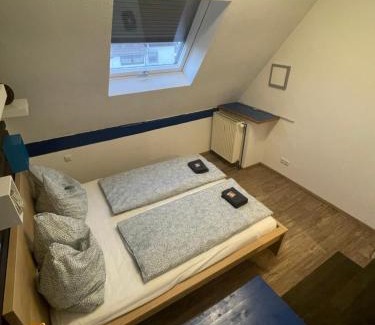 Memmingen House | #6 Familienzimmer mit Gemeinschaftsbad