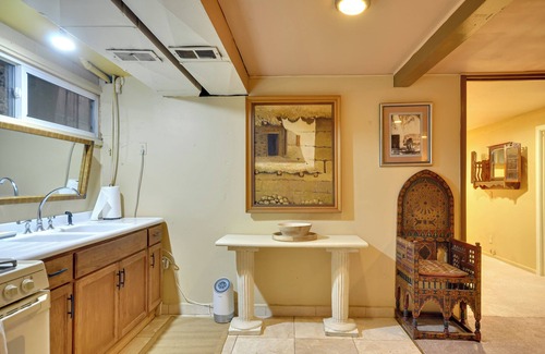 Ardenwald Apartment | 6 Mi to Dtwn: Portland Area Urban Oasis