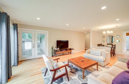 Tulsa House | 6 Mi to Dtwn Waterfront Home in Tulsa!