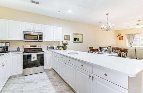 Socastee Condo | 6 Mi to Myrtle Beach Hot Spots: Cozy Condo!