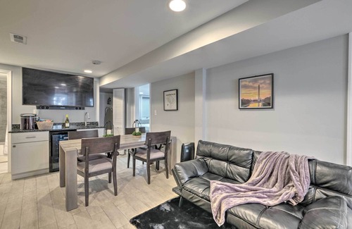 Northeast Apartment | 6 Mi to National Mall: Modern DC Apartment!