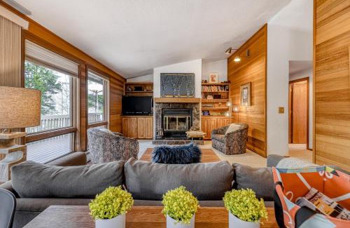 Sunriver House | 6 Red Cedar