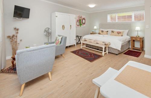 Eastcliff House | 6 Stemmet Lodge
