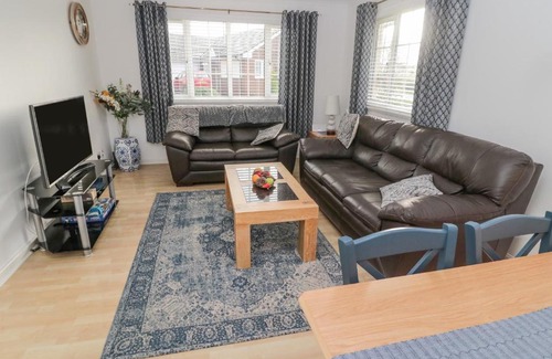 Embleton House | 6 Westview