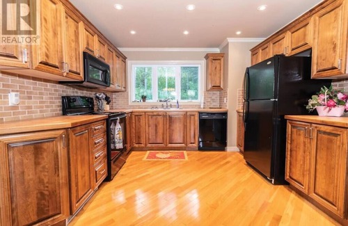 Humber Valley Ski Chalet | 60 Lakeview - Humber Valley Resort