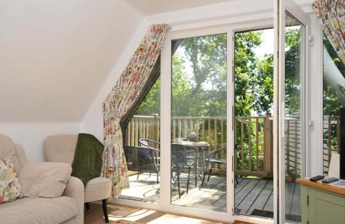 Luckett House | 60 Valley Lodge