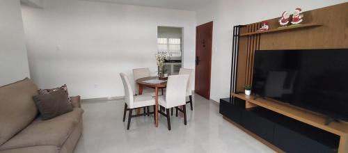 Centro Apartment | 600 · Apto novo 2/4 com ar condicionado centro