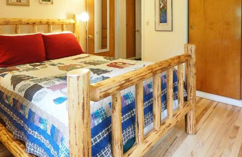 Joseph House | 60073 Wallowa Lake Hwy (upper unit)