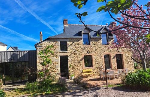 Pleneuf-Val-Andre House | 600m bord de mer centre du val andre la maison des prés