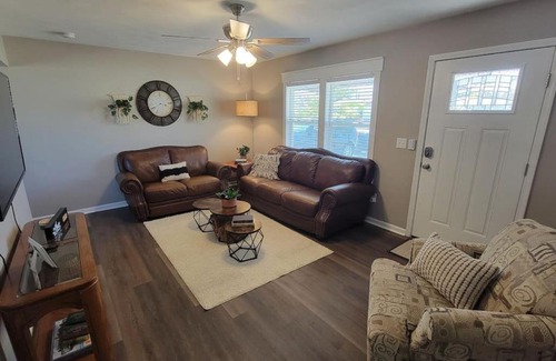 Otterbien Home House | 6418 Sandric lane Beautiful 3 BDRM Ranch home in Liberty Township