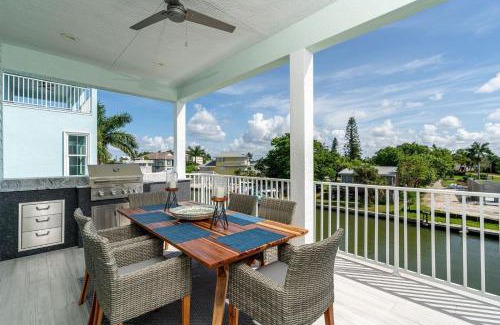 Fort Myers Beach House | 661 Estero Blvd "Beach to Bay" home