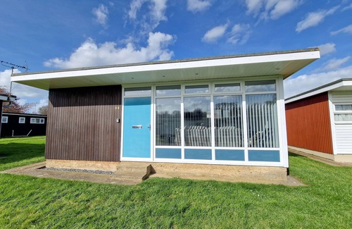 Stalham Ski Chalet | 67 Broadside Holiday Chalet near Broads & Beaches