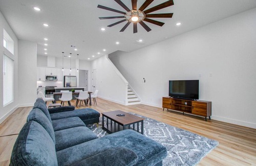 Riverside Terrace House | 6732 Peerless St Houston TX