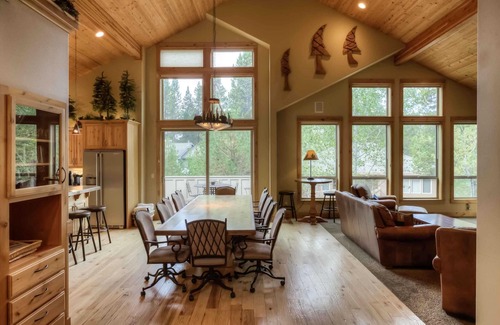 Deer Park House | 6BR, Sunriver, Hot Tub - Elkhorn Lodge