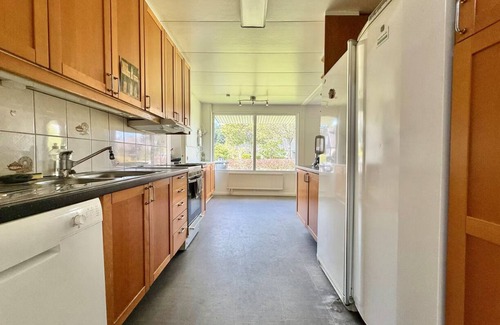 Partille Apartment | 6BR Villa - 3 Bath - 11 bed - Parking lot - All-inclusive -