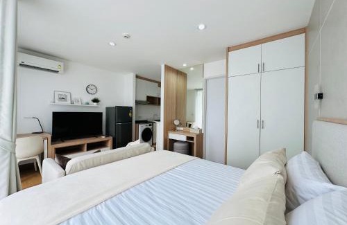 Khlong Toei Nuea Apartment | 6th Avenue Sukhumvit BKK 308 BTS Asoke & Nana MRT Sukhumvit