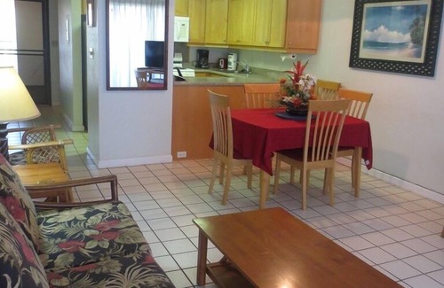 Kihei Condo | 6th Floor View Across from Kamaole Beach Park II