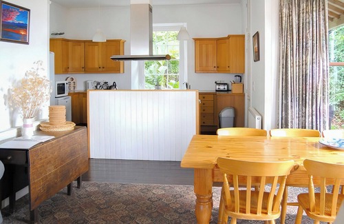 St Ishmaels Cottage | 7 bedroom accommodation in St Ishmaels Musslewick, near Broad Haven