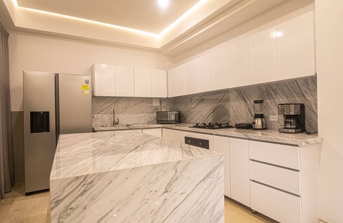 Cartagena Walled City House | 7 Bedroom in Clock Tower Plaza with Private Pool