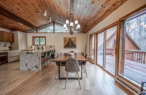 Windham Ski Chalet | 7 Bedroom Luxurious Chalet In Windham, NY